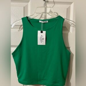 Reoria green crop sleeveless top size L